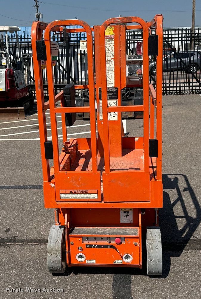 image for item DX3521 2019 Snorkel TM12E vertical lift