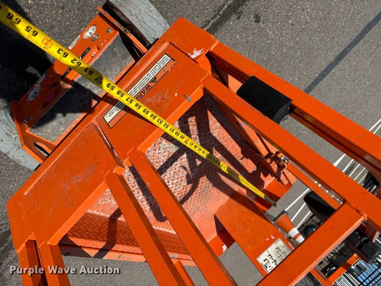 image for item DX3521 2019 Snorkel TM12E vertical lift