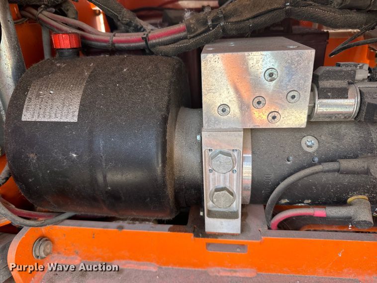 image for item DX3521 2019 Snorkel TM12E vertical lift