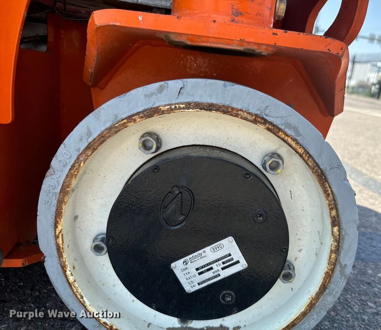 image for item DX3521 2019 Snorkel TM12E vertical lift