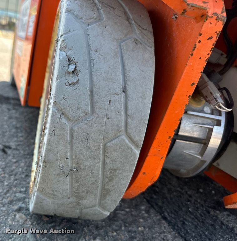 image for item DX3521 2019 Snorkel TM12E vertical lift