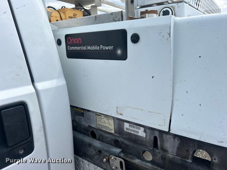 image for item EG0809 2006 Ford F450 Super Duty  bucket truck