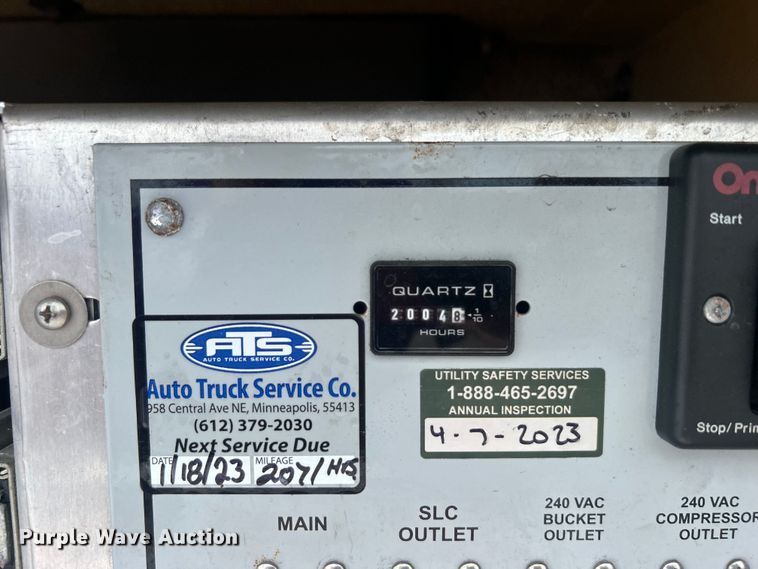 image for item EG0809 2006 Ford F450 Super Duty  bucket truck