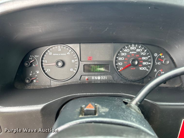 image for item EG0809 2006 Ford F450 Super Duty  bucket truck