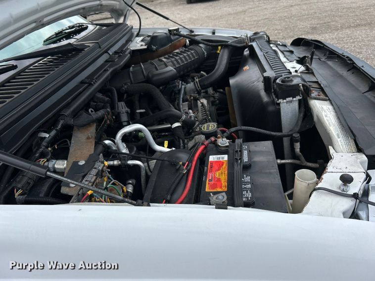 image for item EG0809 2006 Ford F450 Super Duty  bucket truck