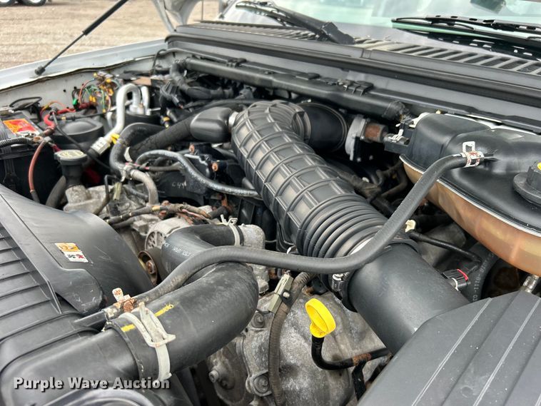 image for item EG0809 2006 Ford F450 Super Duty  bucket truck