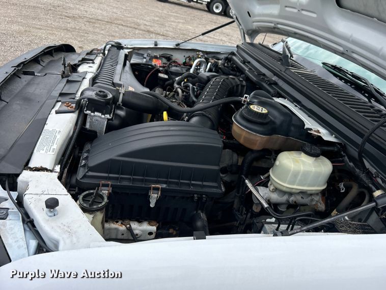 image for item EG0809 2006 Ford F450 Super Duty  bucket truck