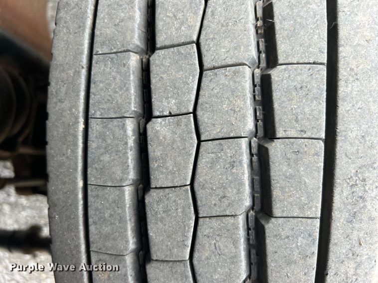 image for item EG0809 2006 Ford F450 Super Duty  bucket truck