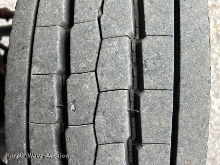 image for item EG0809 2006 Ford F450 Super Duty  bucket truck