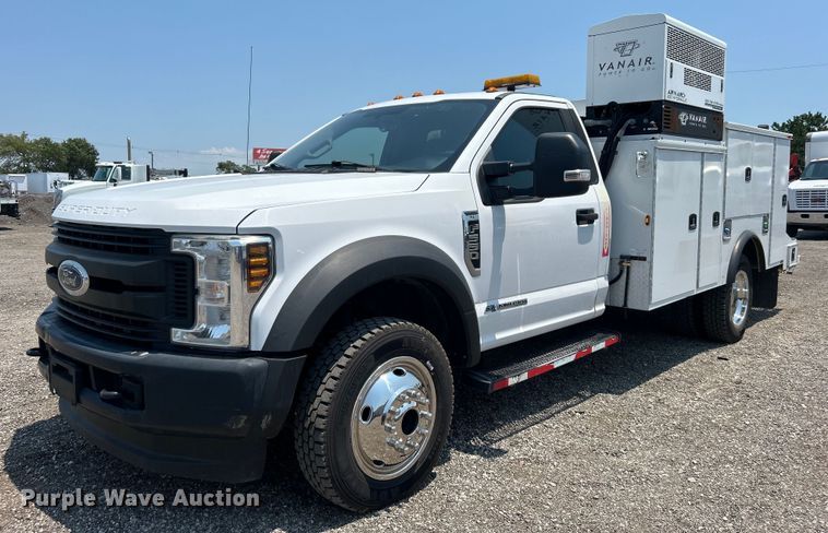 image for item EG0824 2018 Ford F550 utility / service truck