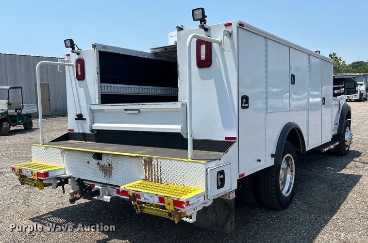 image for item EG0824 2018 Ford F550 utility / service truck