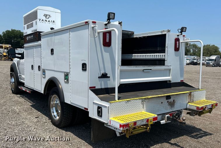 image for item EG0824 2018 Ford F550 utility / service truck
