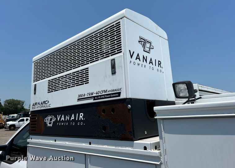 image for item EG0824 2018 Ford F550 utility / service truck