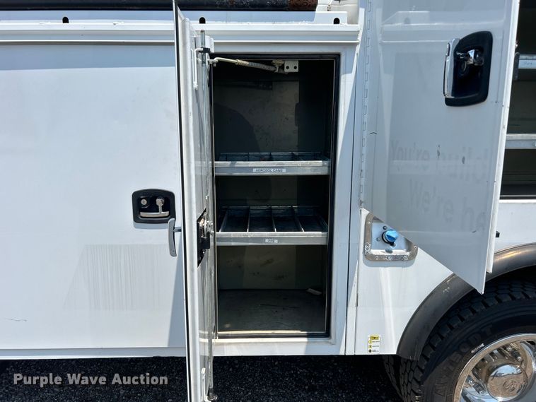 image for item EG0824 2018 Ford F550 utility / service truck