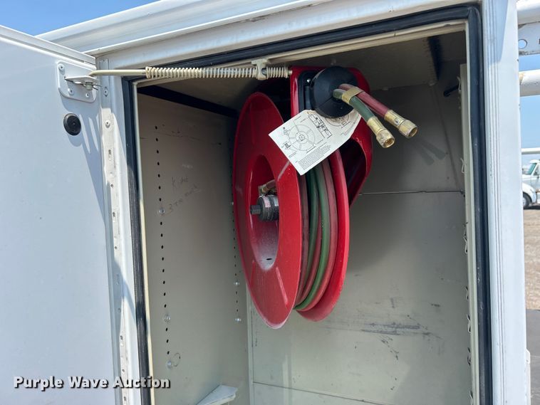 image for item EG0824 2018 Ford F550 utility / service truck