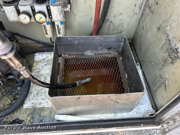 image for item EG0824 2018 Ford F550 utility / service truck