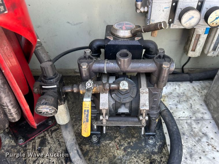 image for item EG0824 2018 Ford F550 utility / service truck