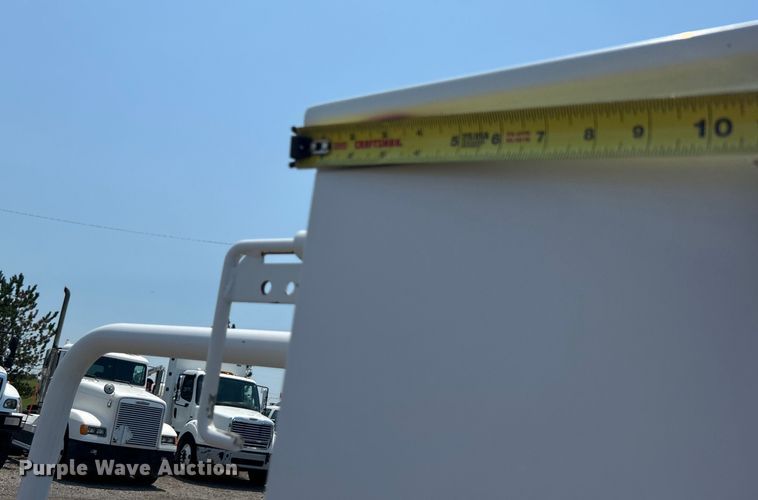 image for item EG0824 2018 Ford F550 utility / service truck