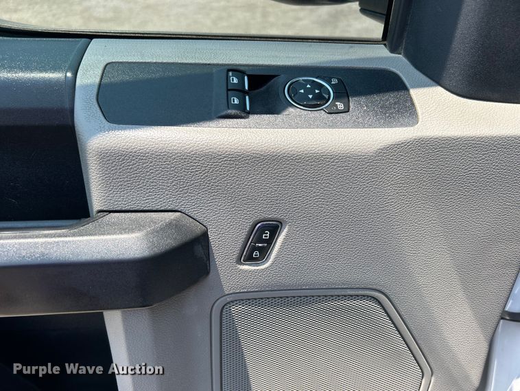 image for item EG0824 2018 Ford F550 utility / service truck