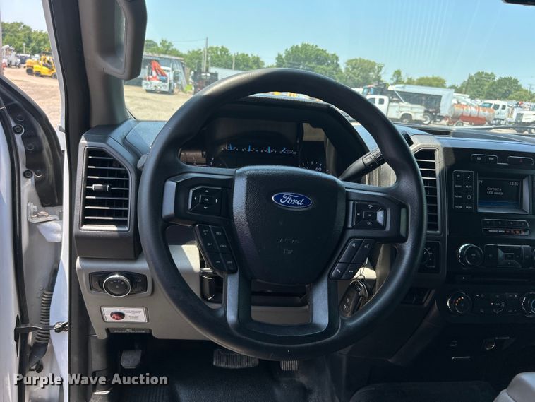 image for item EG0824 2018 Ford F550 utility / service truck