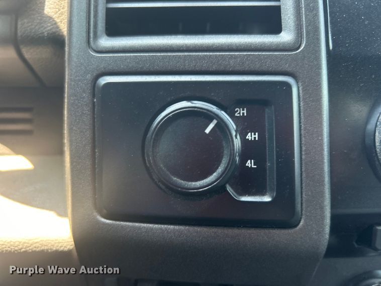 image for item EG0824 2018 Ford F550 utility / service truck