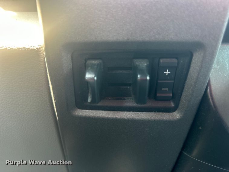 image for item EG0824 2018 Ford F550 utility / service truck