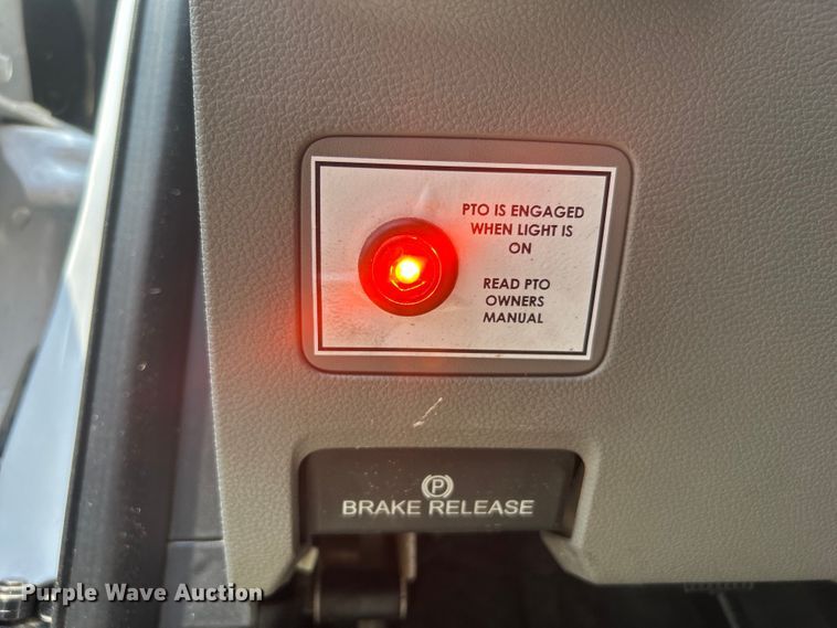 image for item EG0824 2018 Ford F550 utility / service truck