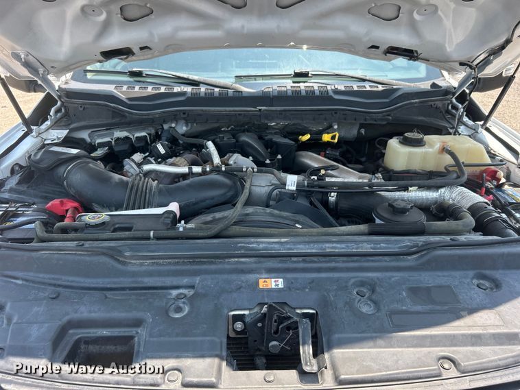 image for item EG0824 2018 Ford F550 utility / service truck