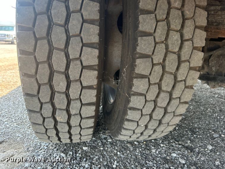 image for item EG0824 2018 Ford F550 utility / service truck