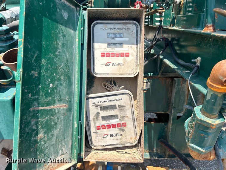 image for item EG0825 2008 Peterbilt  365 oilfield acidizing pump truck