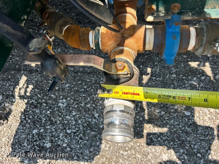 image for item EG0825 2008 Peterbilt  365 oilfield acidizing pump truck