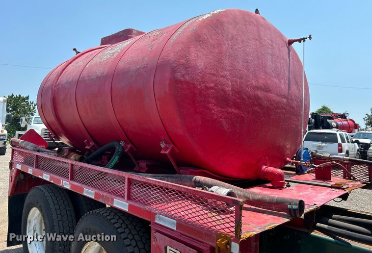 image for item EG0825 2008 Peterbilt  365 oilfield acidizing pump truck