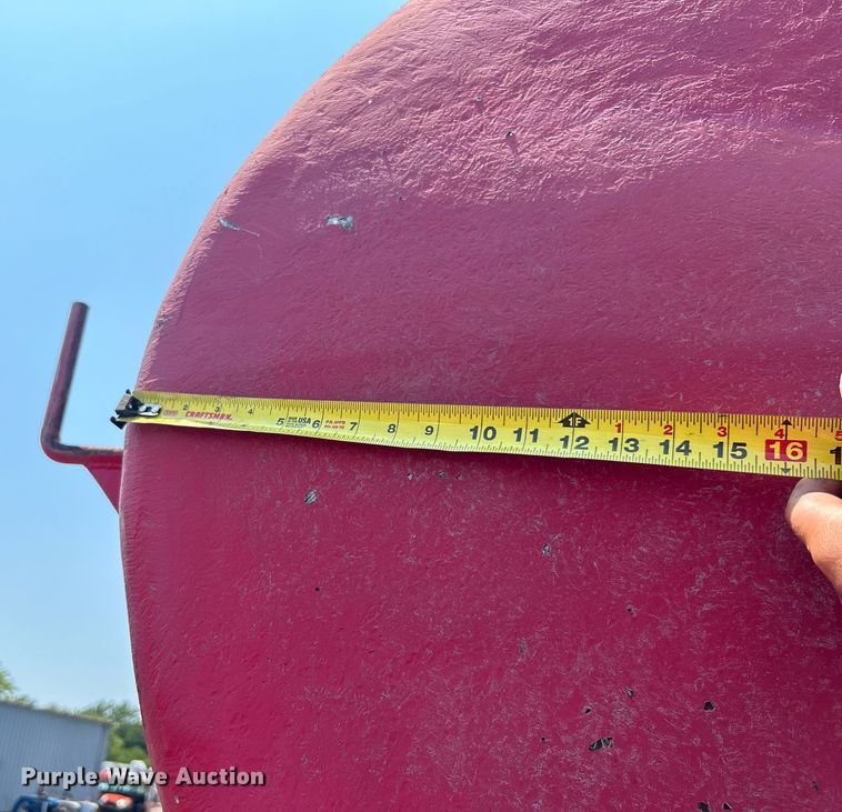 image for item EG0825 2008 Peterbilt  365 oilfield acidizing pump truck