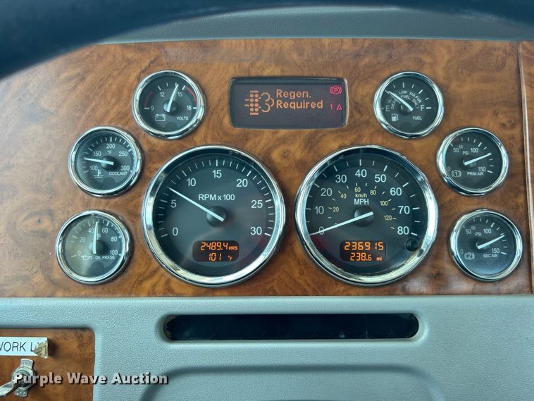 image for item EG0825 2008 Peterbilt  365 oilfield acidizing pump truck