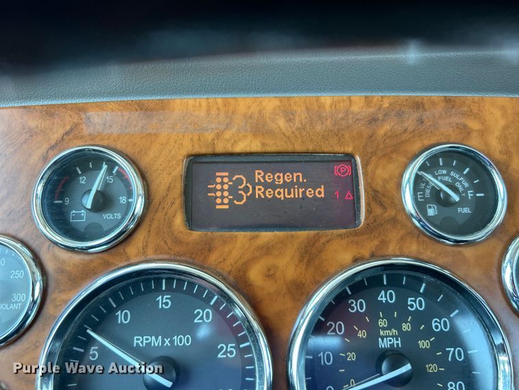 image for item EG0825 2008 Peterbilt  365 oilfield acidizing pump truck