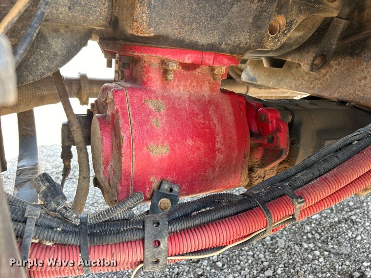 image for item EG0825 2008 Peterbilt  365 oilfield acidizing pump truck