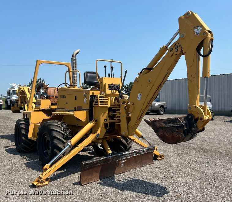 image for item EG0827 2000 Vermeer V8550A cable plow