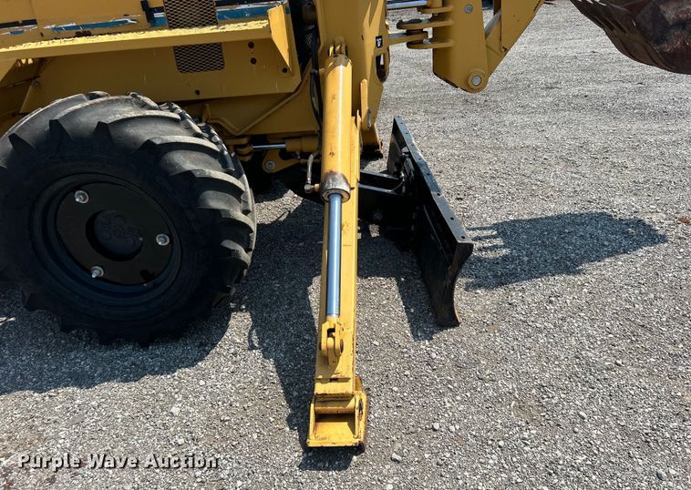 image for item EG0827 2000 Vermeer V8550A cable plow