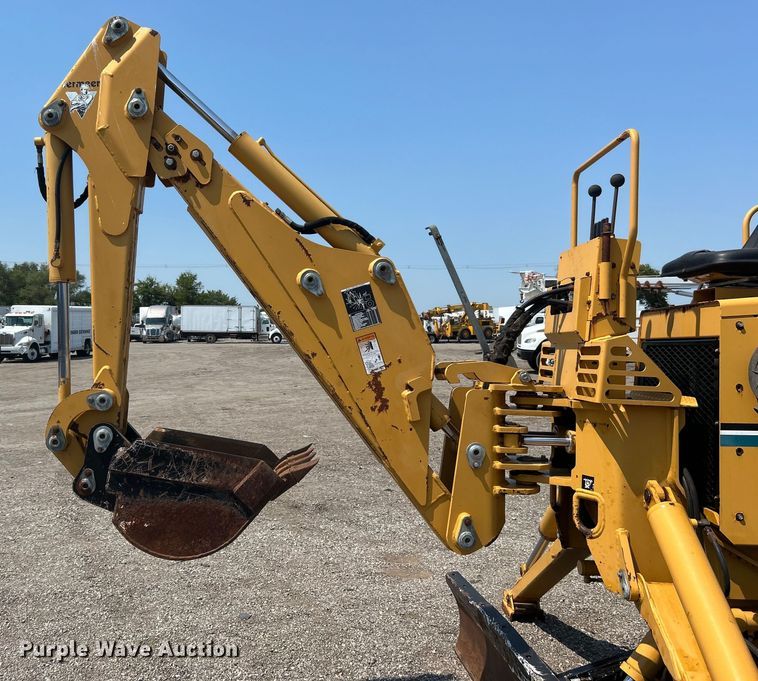 image for item EG0827 2000 Vermeer V8550A cable plow