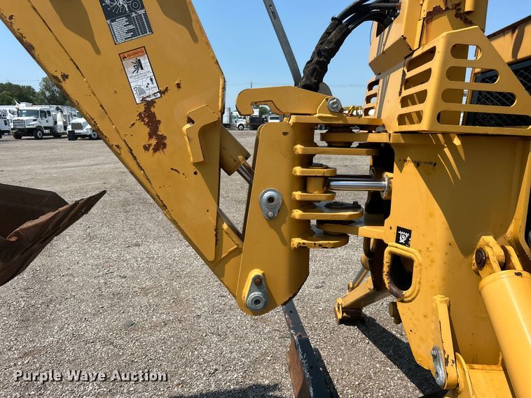 image for item EG0827 2000 Vermeer V8550A cable plow