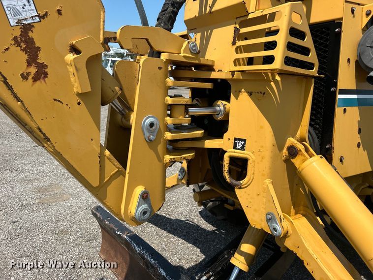 image for item EG0827 2000 Vermeer V8550A cable plow