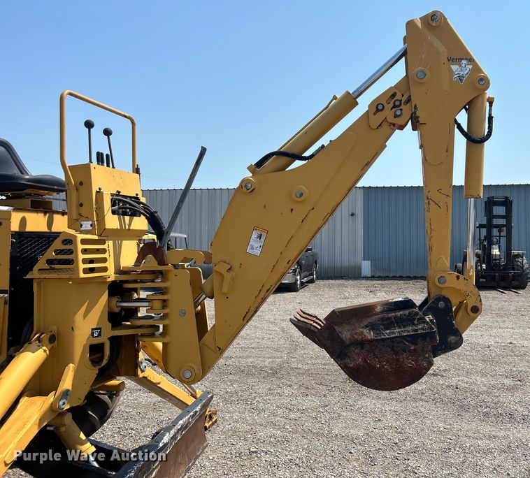 image for item EG0827 2000 Vermeer V8550A cable plow