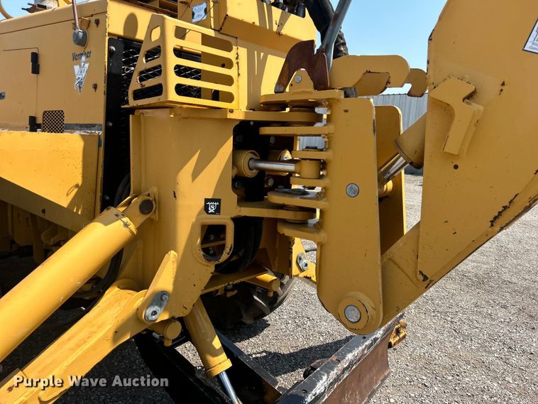 image for item EG0827 2000 Vermeer V8550A cable plow