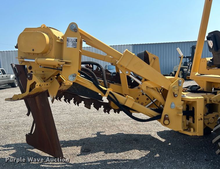 image for item EG0827 2000 Vermeer V8550A cable plow