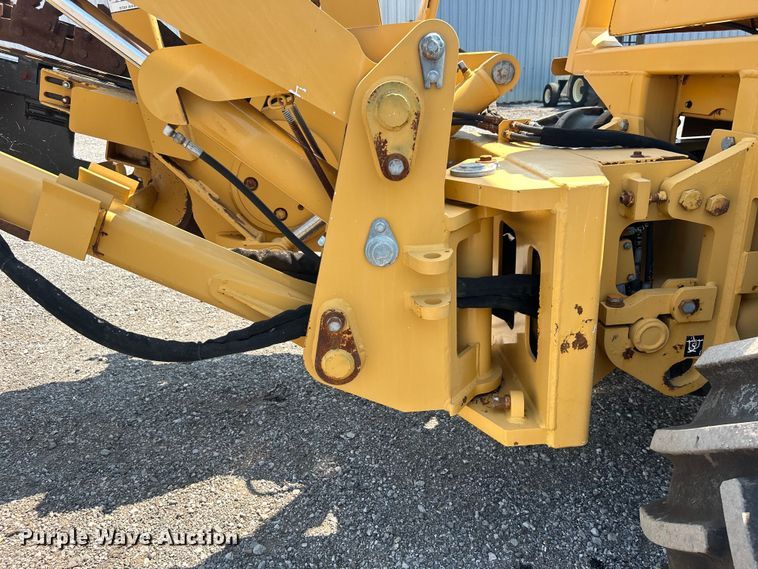 image for item EG0827 2000 Vermeer V8550A cable plow
