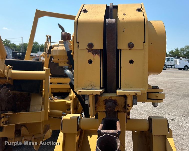 image for item EG0827 2000 Vermeer V8550A cable plow