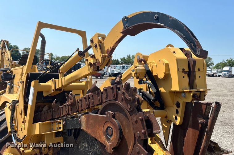 image for item EG0827 2000 Vermeer V8550A cable plow