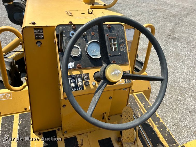 image for item EG0827 2000 Vermeer V8550A cable plow