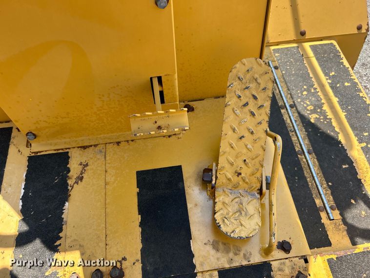 image for item EG0827 2000 Vermeer V8550A cable plow