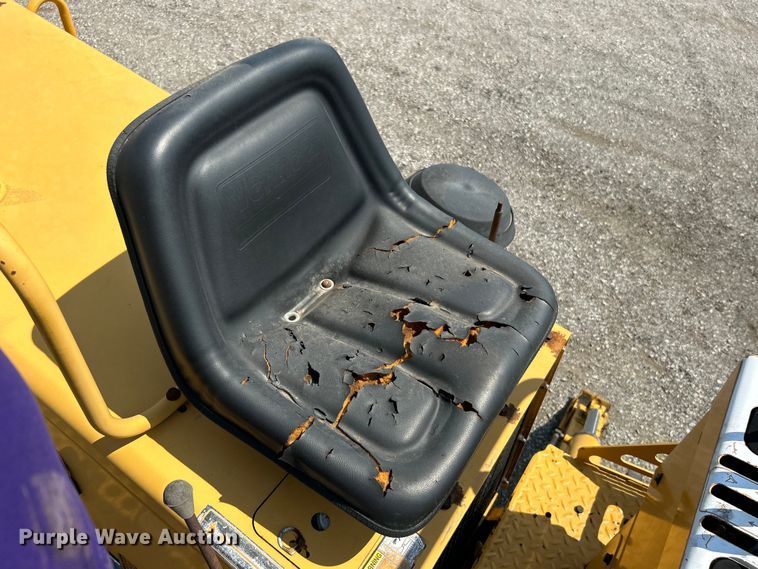 image for item EG0827 2000 Vermeer V8550A cable plow